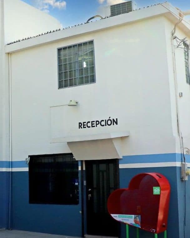 Recepción de la bodega de CORPET en la colonia Madero, Monterrey